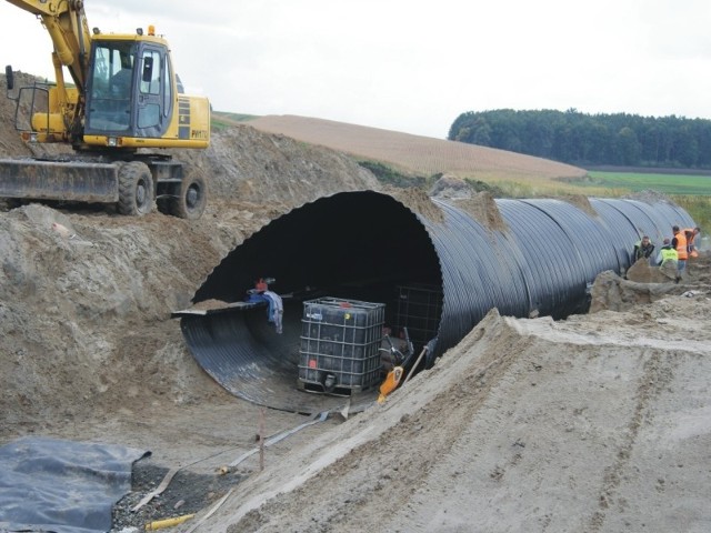 Jak Podkarpacie gospodaruje pieniędzmi z UENa budowie autostrady A4.