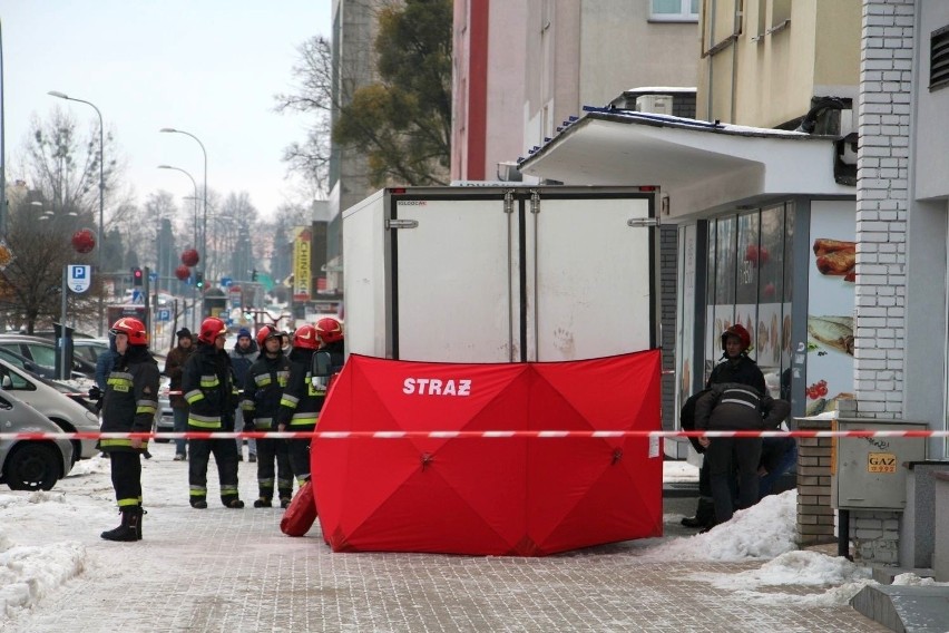 Sąd orzekł, że Adam K. trafi do więzienia na rok i cztery...