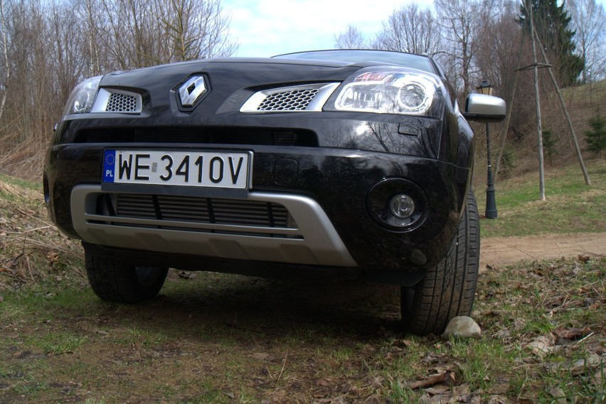 Renault Koleos, który do salonów w Europie trafił w 2008...