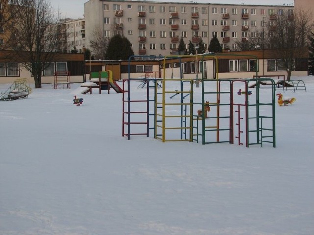 Budynek Przedszkola numer 6 w Sandomierzu jest w złym stanie technicznym.