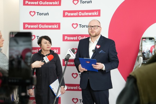 Paweł Gulewski i Agnieszka Gołębiewska przedstawili swoja koncepcję poprawy komunikacji miejskiej w Toruniu i okolicach