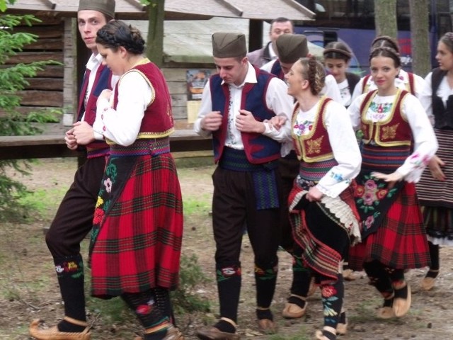 Jak na prawdziwym weselu, w Kadzidle są już goście