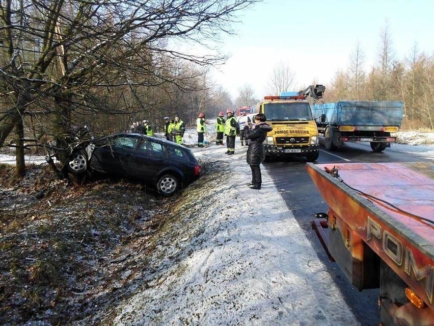 Citroen nemo zderzył się z audi A4.