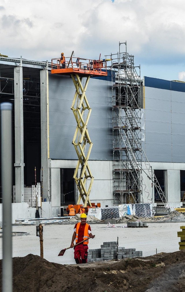 Budowa centrum dystrybucji Carrefoura w parku przemysłowymBudowa centrum dystrybucji Carrefoura ul Chemiczna