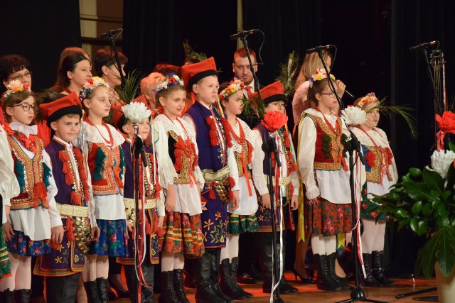 W Miejskim Domu Kultury w Myszkowie odbył się XXIII Wojewódzki Festiwalu Pieśni Patriotycznej.