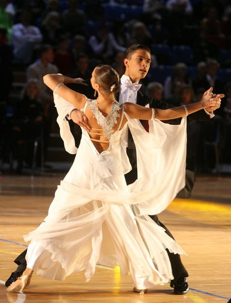 Turniej tanca w RzeszowieMistrzostwa Okregu Podkarpackiego w Tancu Towarzyskim oraz Ogólnopolski Turniej Tanca "AKSEL-RESOVIA-2008&#8221;. 