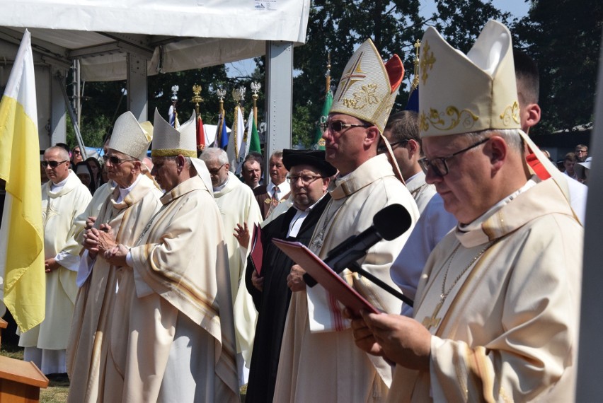 Kościół świętej Anny w Oleśnie