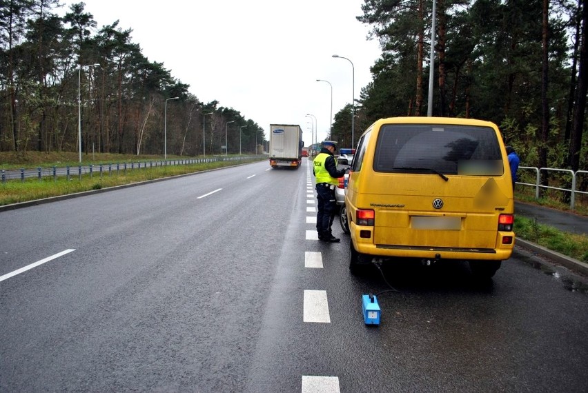 Zielonogórscy policjanci drogówki prowadzą działania „Smog”,...