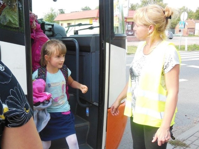 Gmina Tuchola musi wynająć busa, by dowozić dzieci do szkoły specjalnej na własną rękę