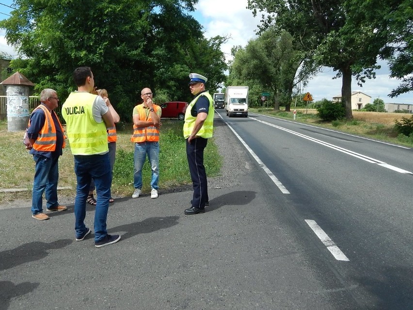 Komisja sprawdzała stan infrastruktury na drodze krajowej nr 62 w Borucinku w pow. radziejowskim