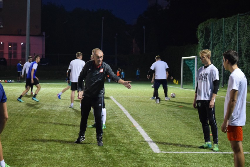 Marcin Sasal poprowadził pokazowy trening Centrum Radom dla...