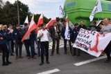 Rolnicy zablokowali drogę DK11. Protesty zaplanowano na 48 godzin [ZDJĘCIA]