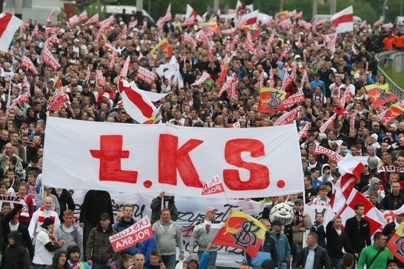 Manifestacja kibiców ŁKS [Film, zdjęcia]