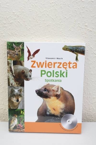 Album „Zwierzeta Polski”, ofiarowany przez Leśny Kompleks...