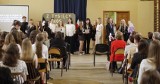 Tak I Liceum Ogólnokształcące imienia Tadeusza Kościuszki w Starachowicach pożegnało maturzystów 2022. Zobaczcie pamiątkowe zdjęcia klas