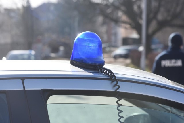 Do ataku na policjanta w Grudziądzu doszło w nocy z 13 na 14 maja. Sprawca wciąż jest poszukiwany