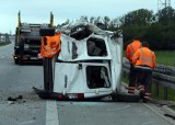 Trasa S8 do Wrocławia zablokowana po wypadku 3 samochodów