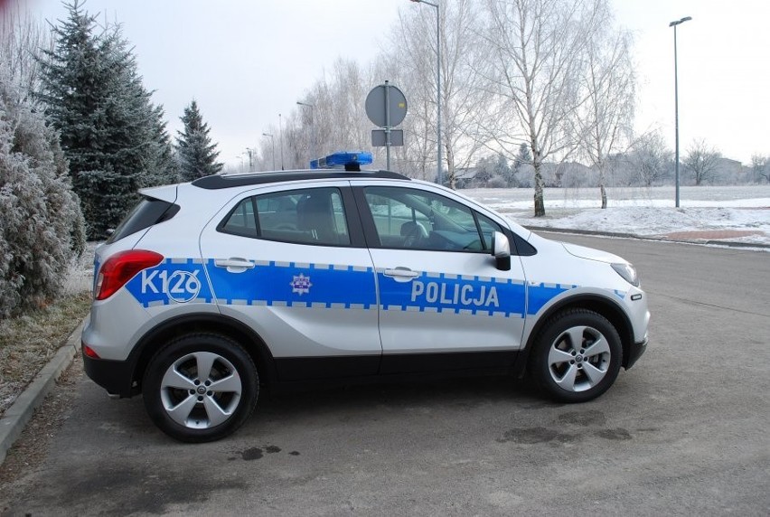 Opel Mokka to nowoczesny radiowóz wyposażony w benzynowy...