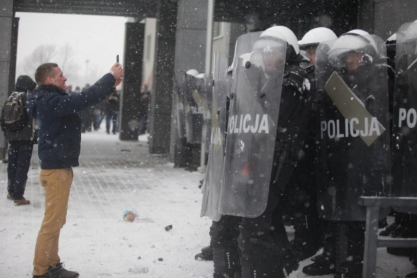Strajki w Jastrzębiu w 2015 roku przybrały dramatyczny obrót
