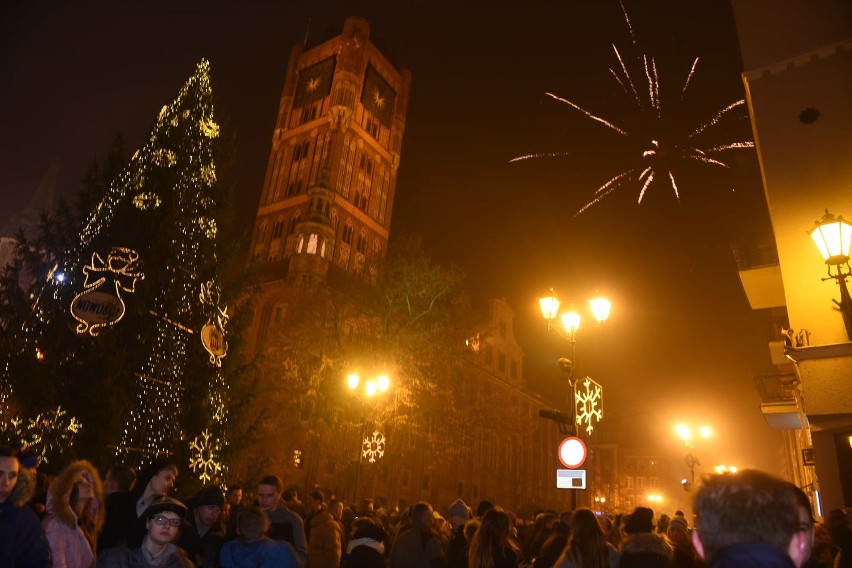 Sylwester 2016/2017 w Toruniu ZDJĘCIA