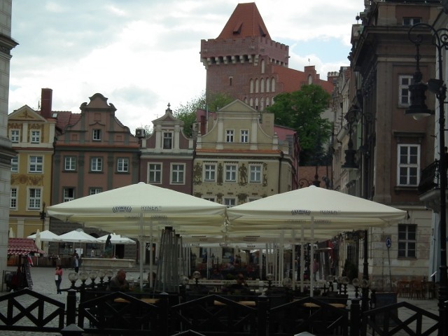 Stary Rynek: Zniknęły podesty, palmy i telewizory [ZDJĘCIA]