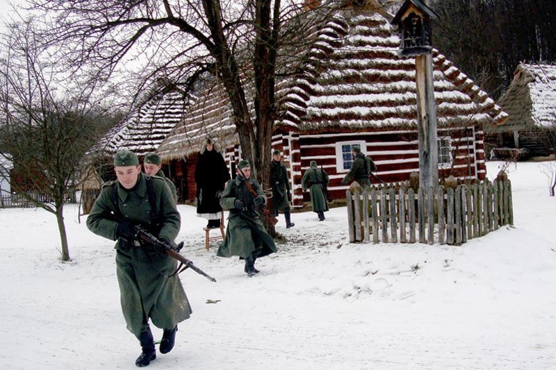 Twórcy filmu, zauroczeni sanockim skansenem, właśnie to...