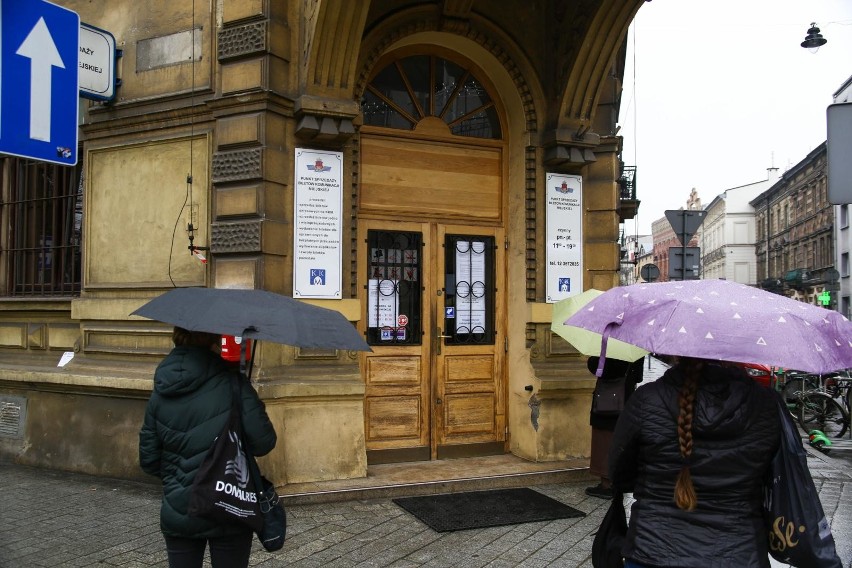 Kraków. Punkt sprzedaży biletów MPK już zdezynfekowany i został otwarty