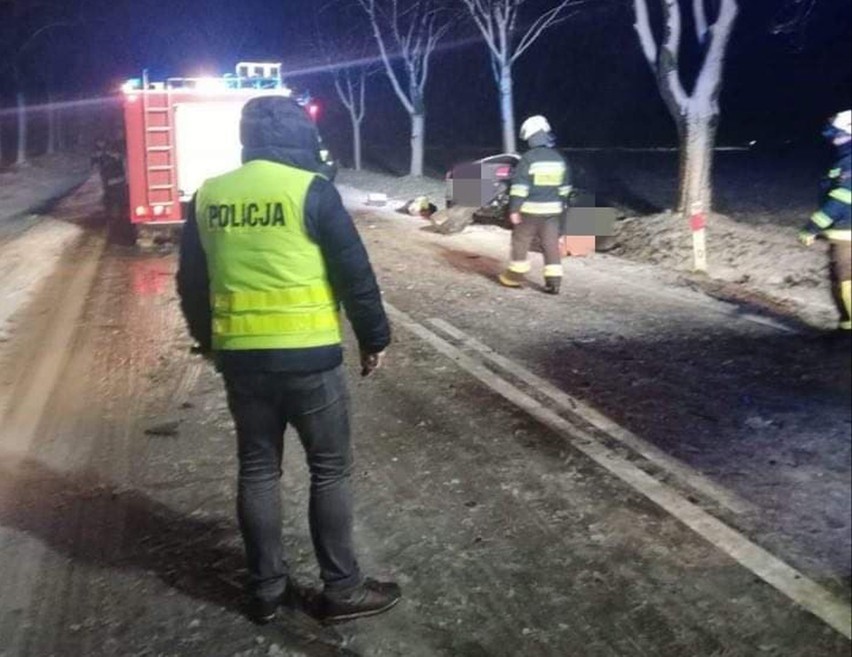 Mały Płock. Wypadek śmiertelny zablokował DK63 na odcinku...