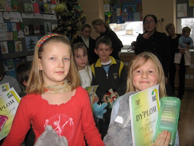 Marika Kowaleczko ze szkoły podstawowej numer 2 i Liwia Pawłowicz ze szkoły podstawowej numer 24 otrzymały I nagrodę w grupie szkolnej