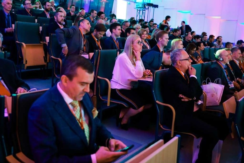 Kongres MBA w Krakowie: każdy ma znaczenie i nawet drobna decyzja zmienia świat [ZDJĘCIA]