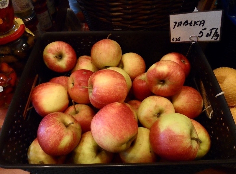 Kilogram ekologicznych jabłek kosztuje od 5 zł do nawet 15...