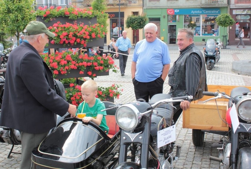 Wystawa zabytkowych motocykli w Wąbrzeźnie