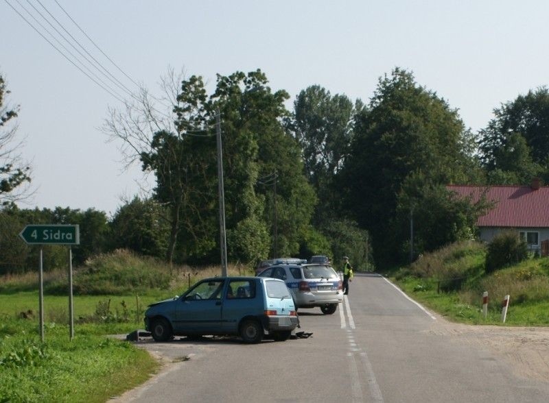 Słomianka: Wypadek. Zderzenie cinquecento z motocyklem (zdjęcia)