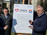 Dekalog dla powiatu nyskiego. Zdrowie, edukacja, bezpieczeństwo. "Będziemy go przestrzegać"