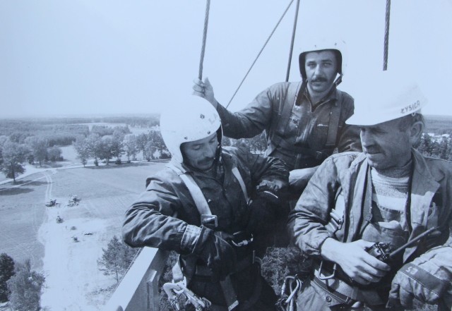 Radiowo-Telewizyjne Centrum Nadawcze w Krynicach koło Białegostoku, oddane do użytku 23 grudnia 1962 roku.