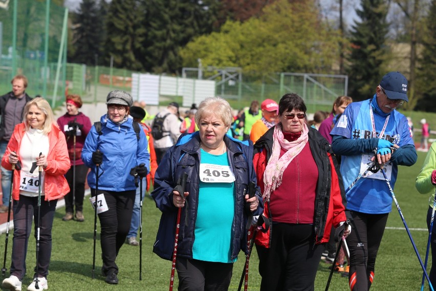 29.04.2017 rok. Marsz Nordic Walking przy Stadionie Śląskim.