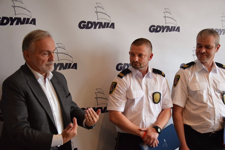 Prezydent Gdyni docenił zaangażowanie miejskich strażników!