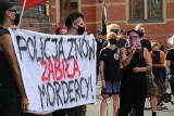 Wrocław. Protest przeciwko brutalności policji. Doszło do szarpaniny