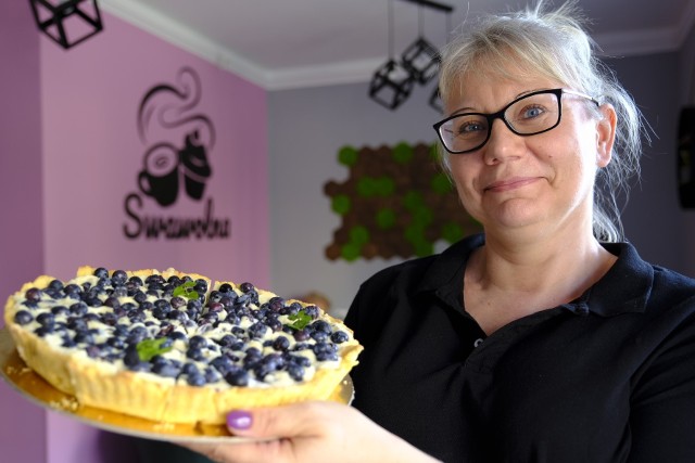 Iwona Watrak po 20 latach pracy odeszła z korporacji i otworzyła w Toruniu kawiarnię bezglutenową.