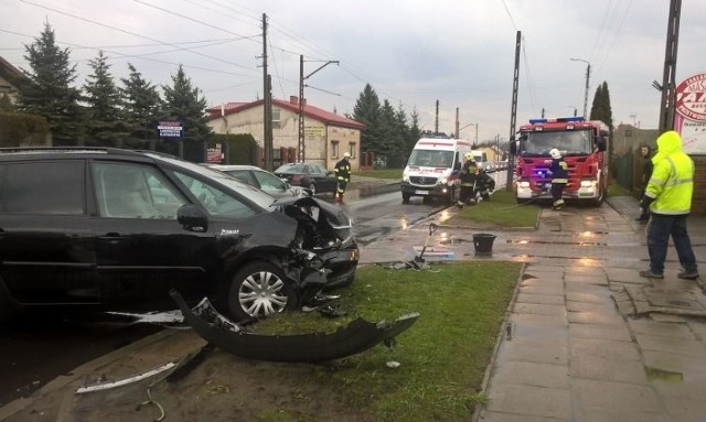 Na ul. Lutomierskiej zderzyły się ze sobą audi i citroen