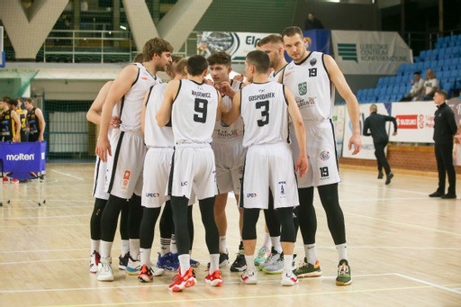 Koszykarze AZS UMCS Start II Lublin wygrali w hali MOSiR z liderem Suzuki 1. Ligi. Zobacz zdjęcia 