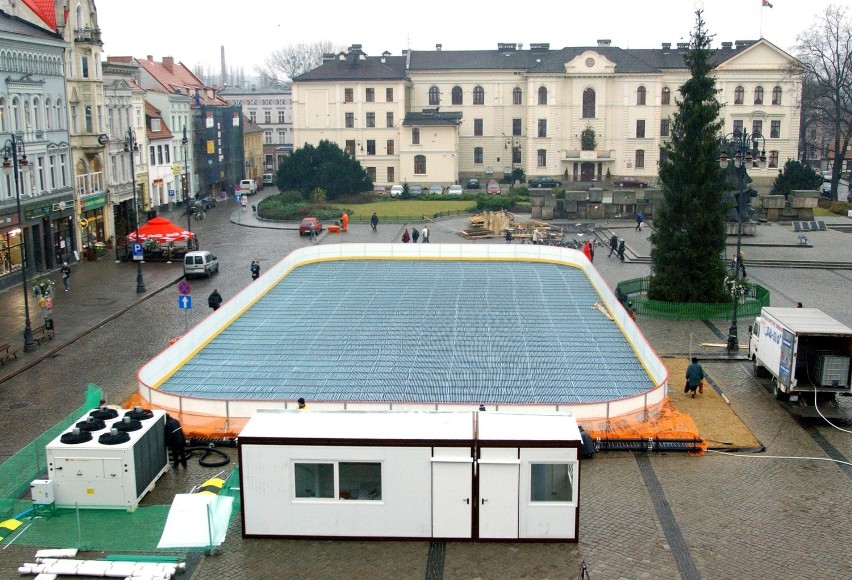 Tegoroczna zima bez sztucznego lodowiska w centrum...