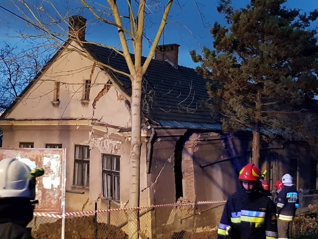 W Cieszynie doszło do katastrofy budowlanej. Pękł i częściowo zawalił się budynek dawnego przedszkola
