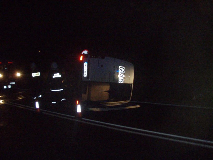 Bus z piłkarzami z Mielca miał groźny wypadek
