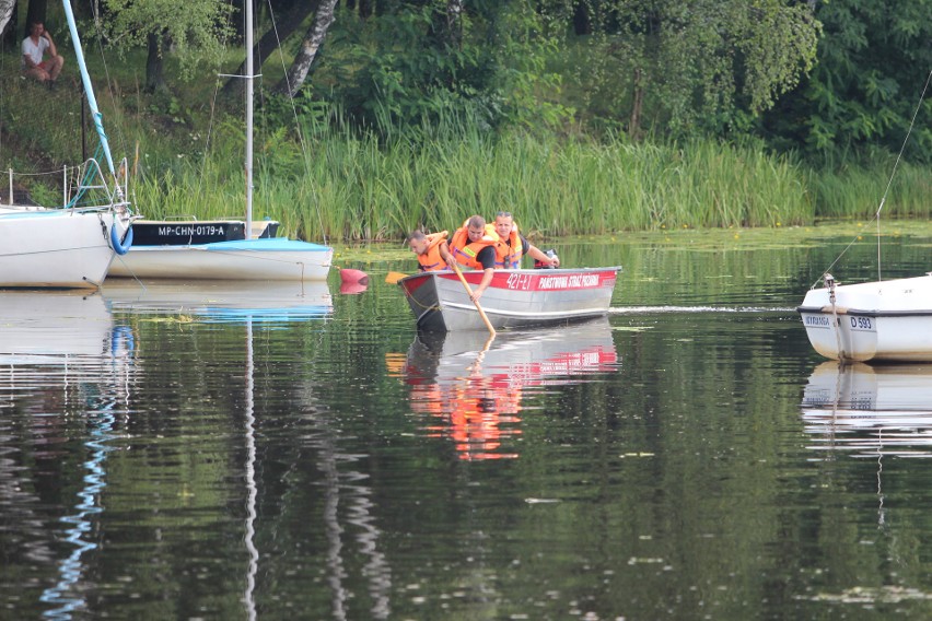 Trzebinia. Odnaleźli ciało 18-latka, który utonął w zalewie