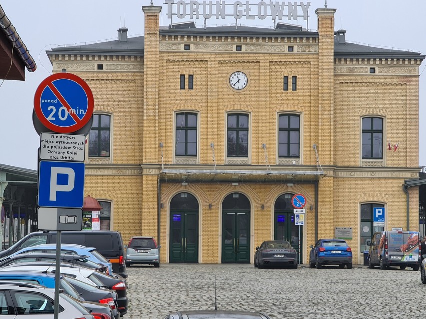 Zarządca dworca kolejowego Toruń Główny zachęca do wzięcia...