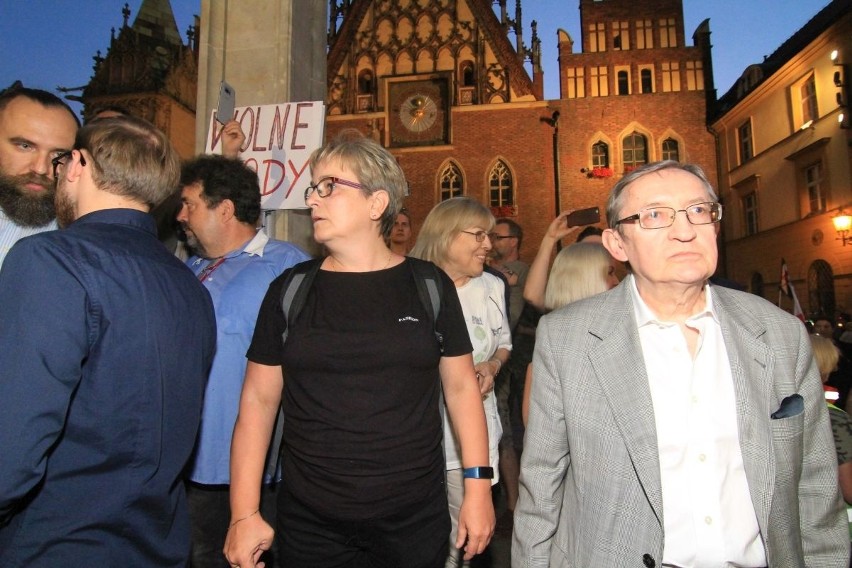 10 tysięcy osób protestowało we Wrocławiu w obronie sądów