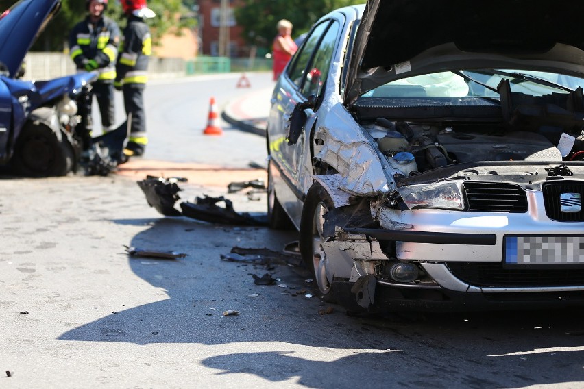 Wypadek trzech aut w Skowierzynie, gmina Zaleszany