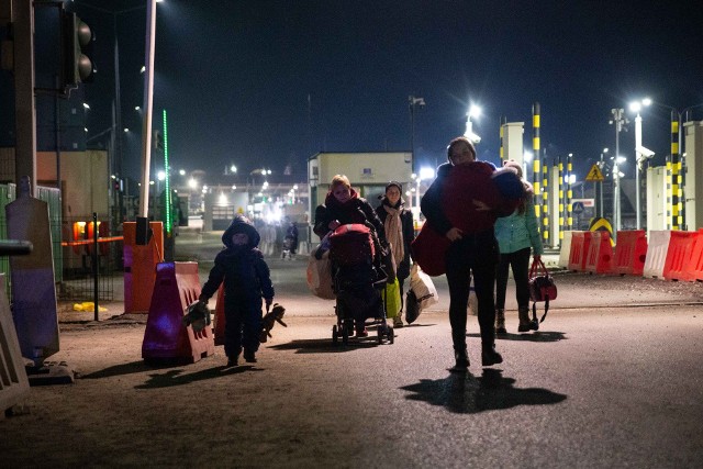 Wejście do Polski osób przechodzących przez przejście graniczne w Medyce.