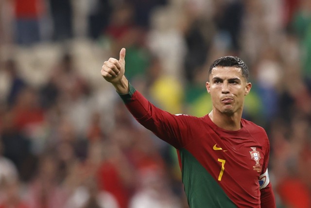 Cristiano Ronaldo mecz ze Szwajcarią rozpoczął na ławce rezerwowych.